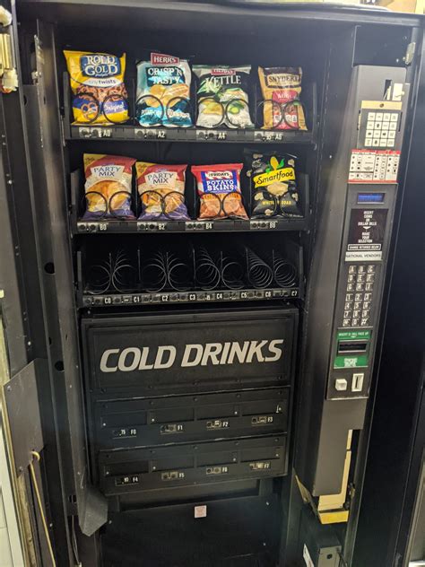 2023 USI Futura 3589 Snack and Drink Combo <strong>Vending Machines For Sale</strong> in Illinois! IL-L-983K3. . Vending machines for sale chicago
